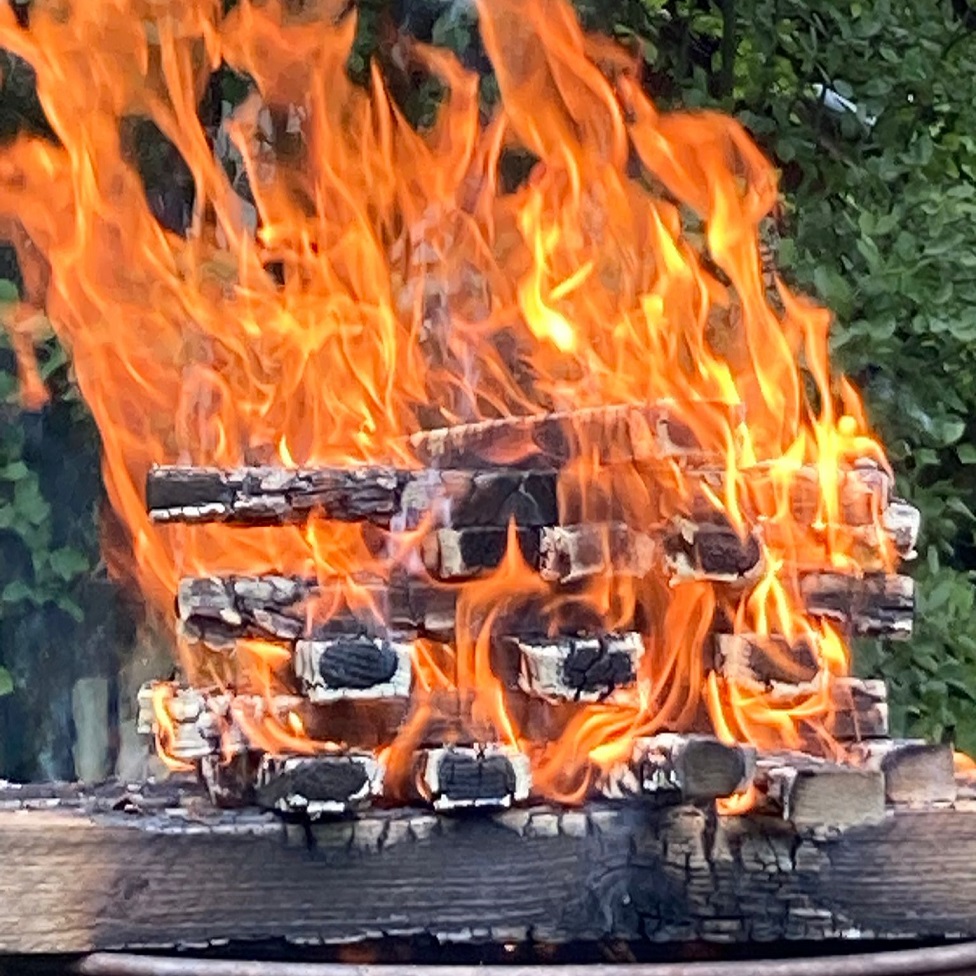 Bild_von_einem_Gartenfeuer